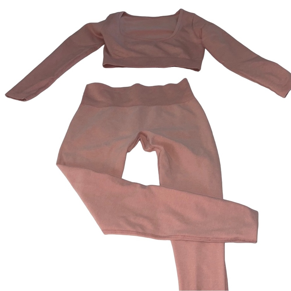 MOVE long sleeve crop top size L log (128A)‎